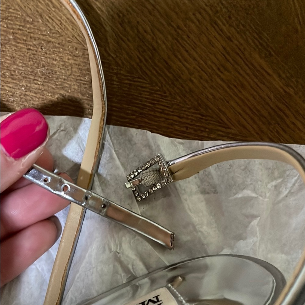 Badgley Mischka Silver Sculptural Heels - Picture 6 of 11
